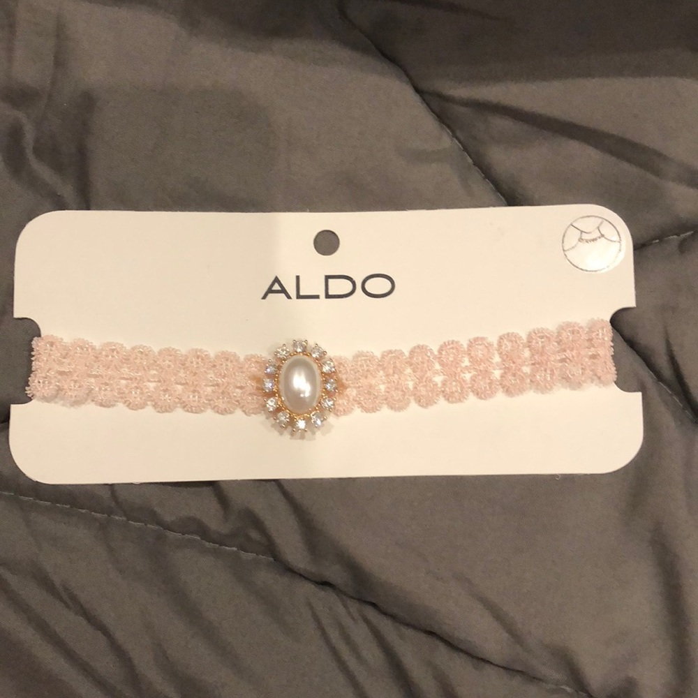 Choker necklace